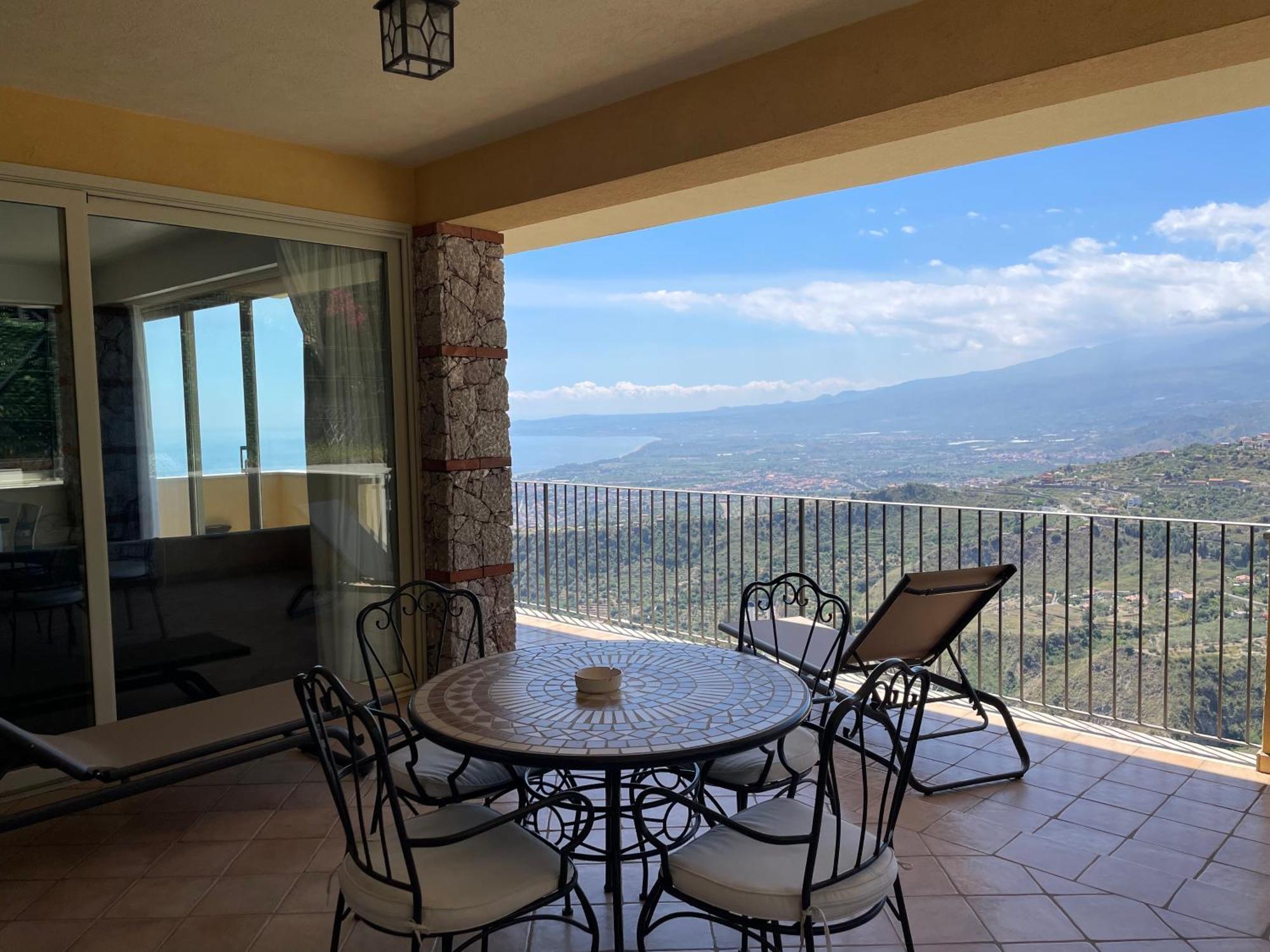 Villa Da Vinci Luxury Panoramic Apartments - Taormina Rooms Collection Luaran gambar