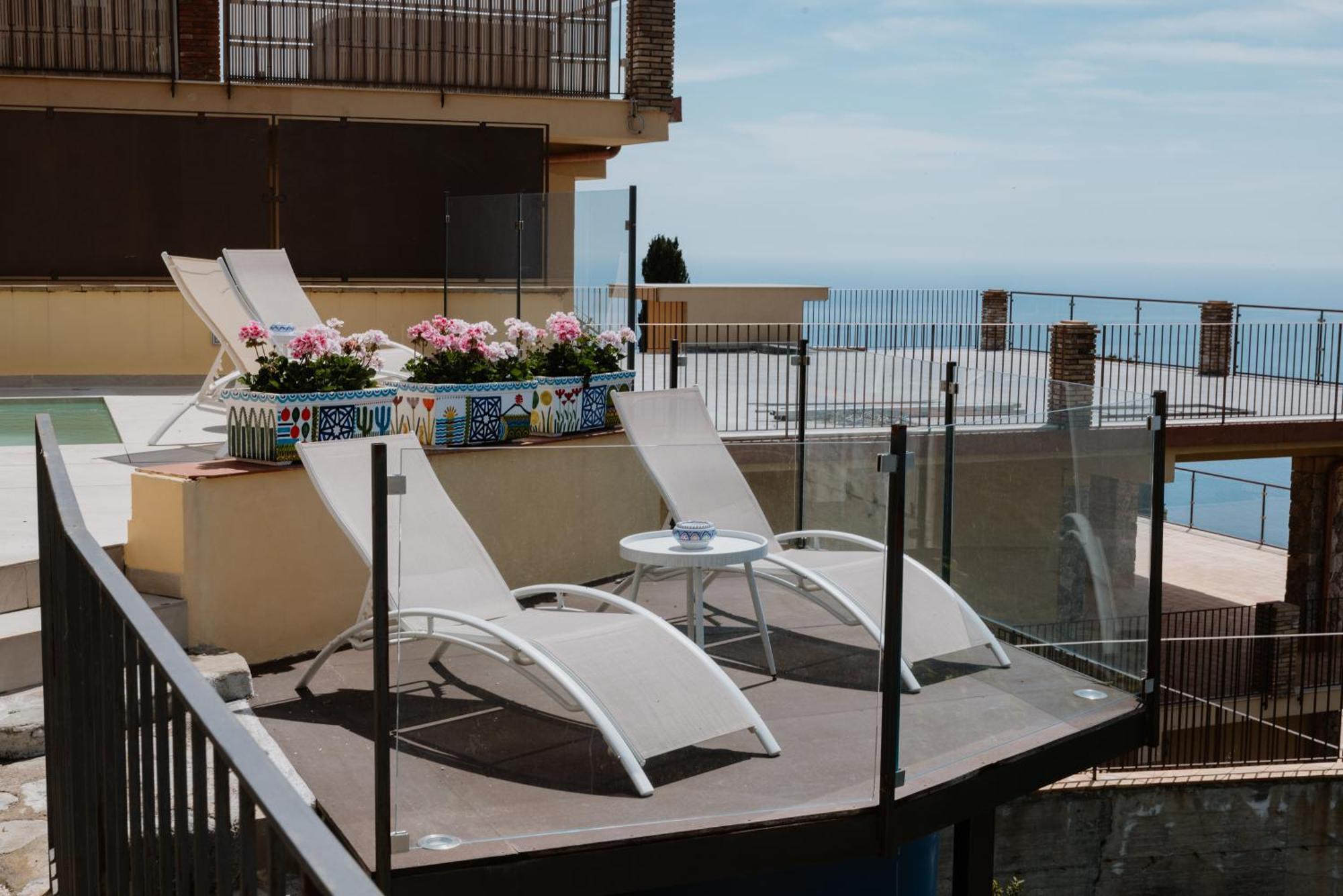 Villa Da Vinci Luxury Panoramic Apartments - Taormina Rooms Collection Luaran gambar