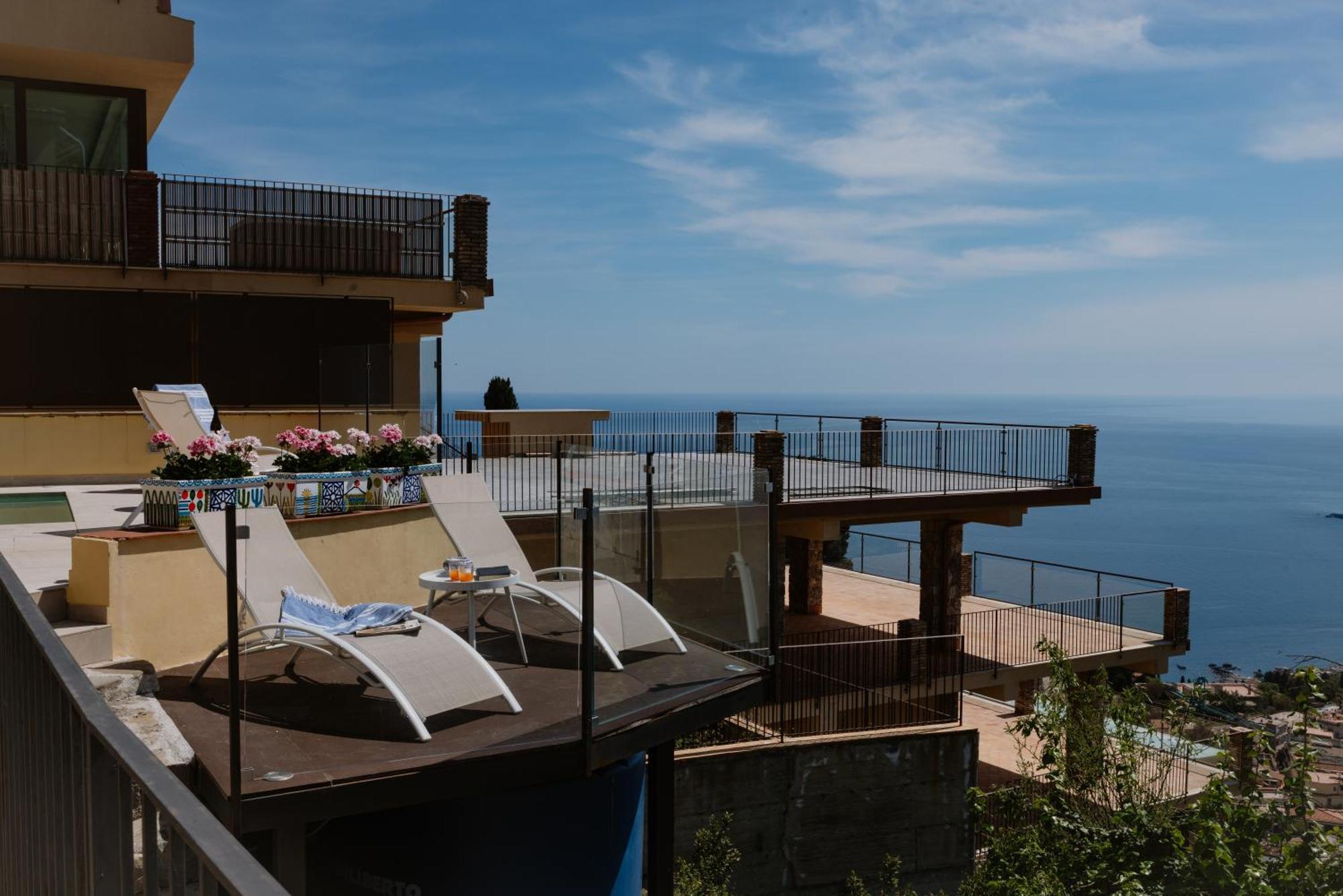 Villa Da Vinci Luxury Panoramic Apartments - Taormina Rooms Collection Luaran gambar