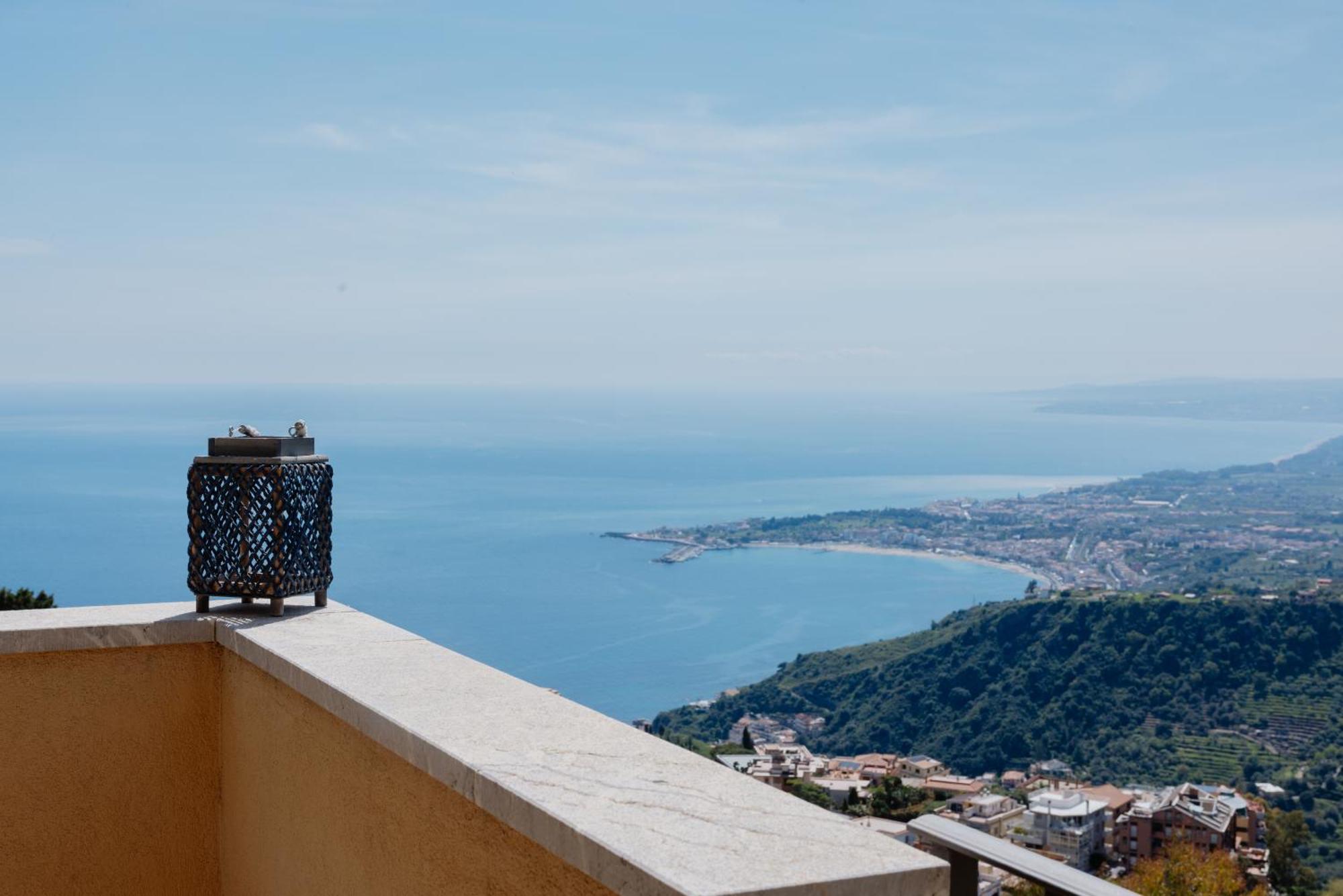 Villa Da Vinci Luxury Panoramic Apartments - Taormina Rooms Collection Luaran gambar